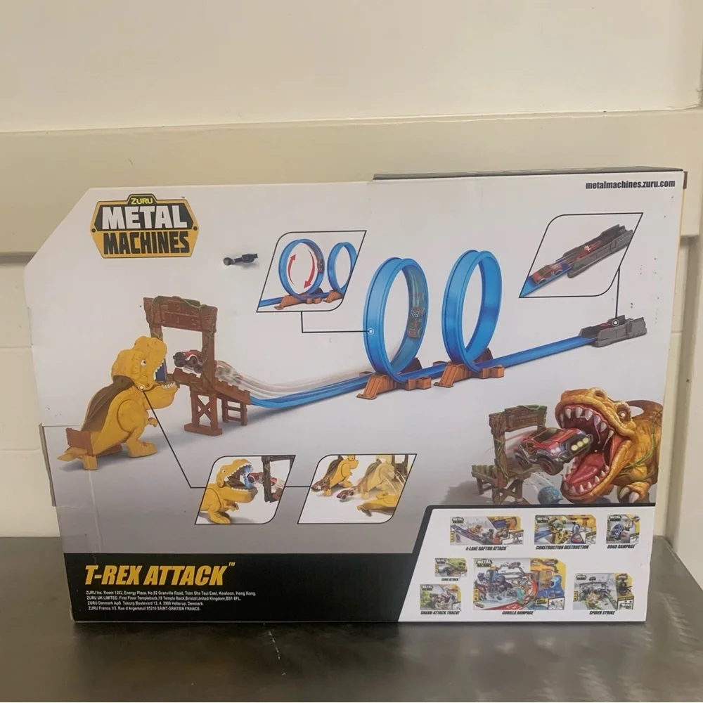 Metal Machines T Rex Attack Double Loop Track set with Mini Racing Car by ZURU